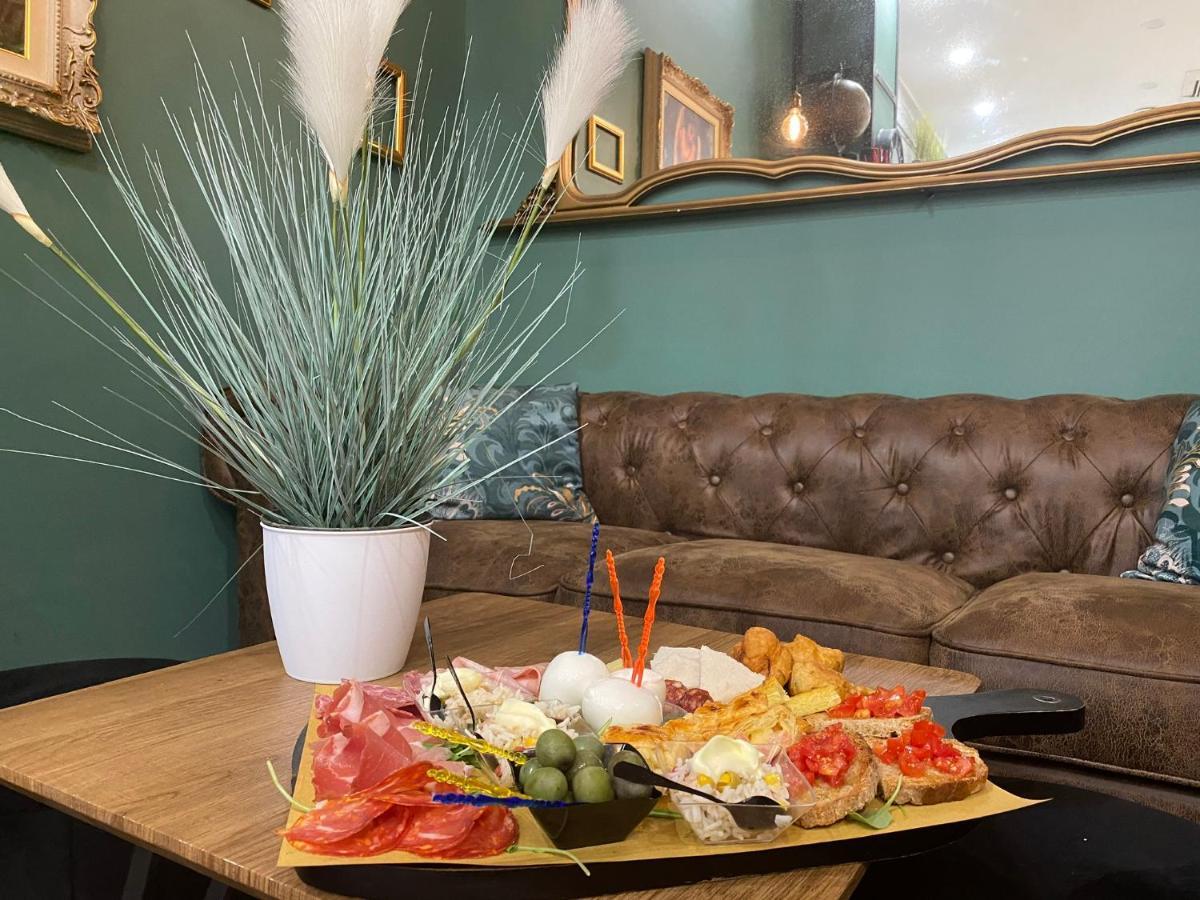 سيستيرنا دي لاتينا B&B Caffe Retro' المظهر الخارجي الصورة